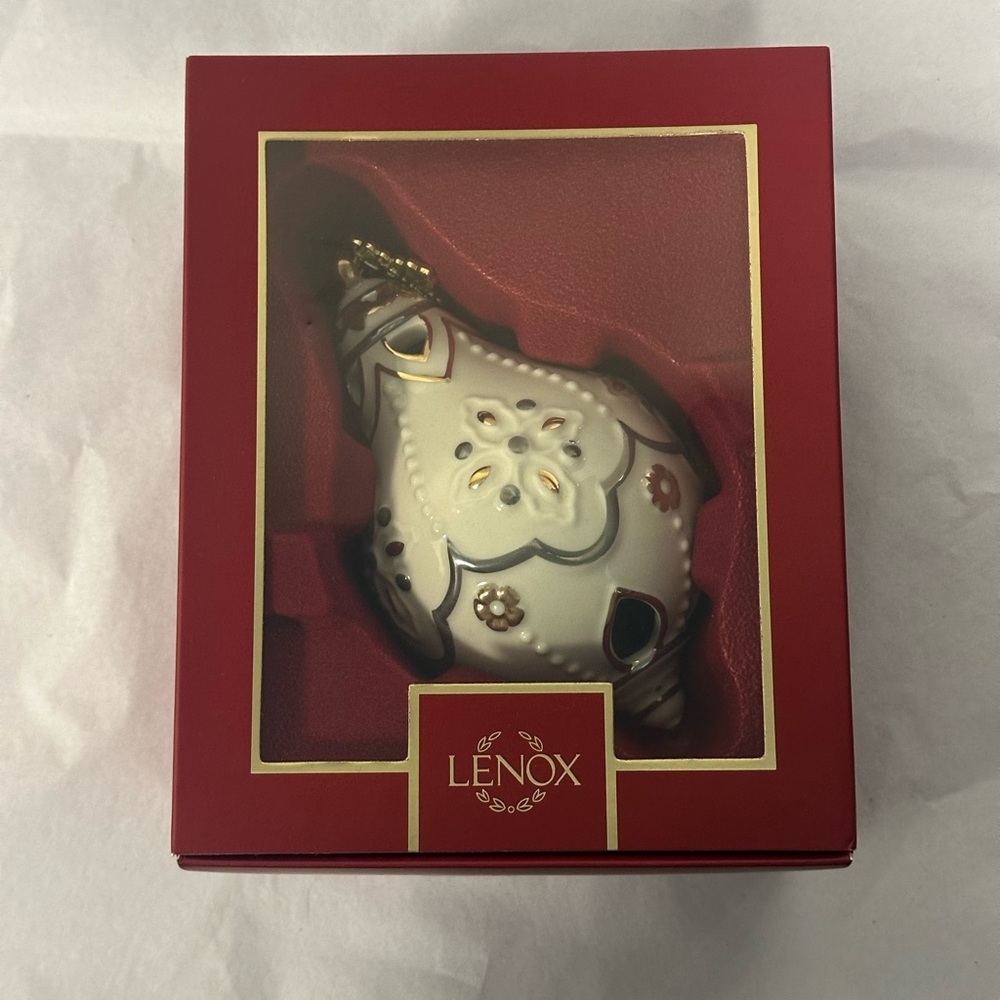2024 Lenox annual 3-D porcelain